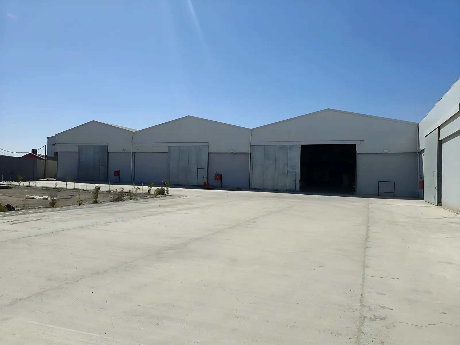 Desert Rock’s warehouse buildings and yard in Basra